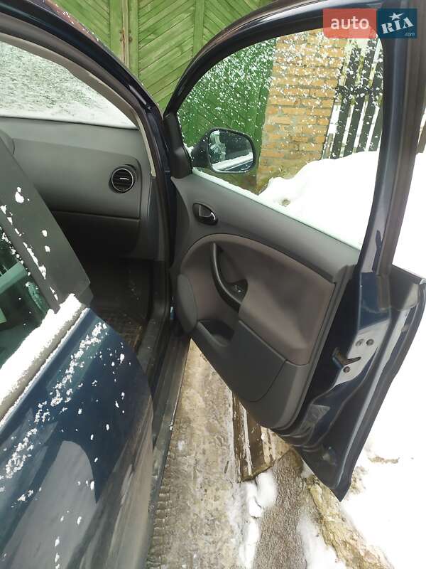 Минивэн SEAT Altea 2008 в Полонном