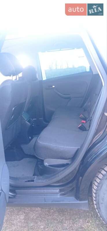 Минивэн SEAT Altea 2009 в Вишневом фото 16 Минивэн SEAT Altea 2009 в Вишневом