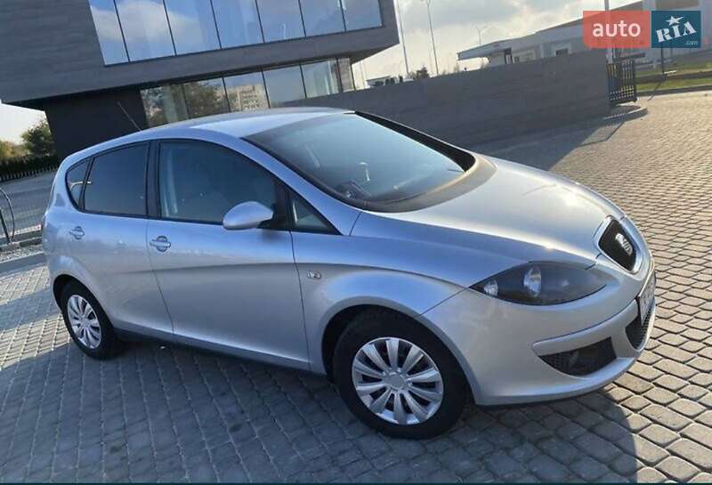 Минивэн SEAT Altea 2008 в 