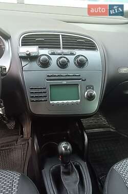 Минивэн SEAT Altea 2008 в 
