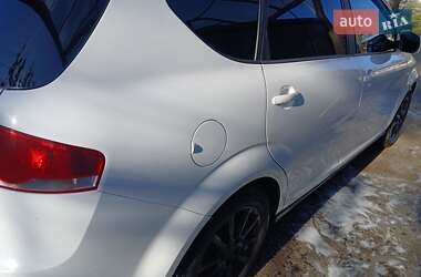 Минивэн SEAT Altea 2010 в 