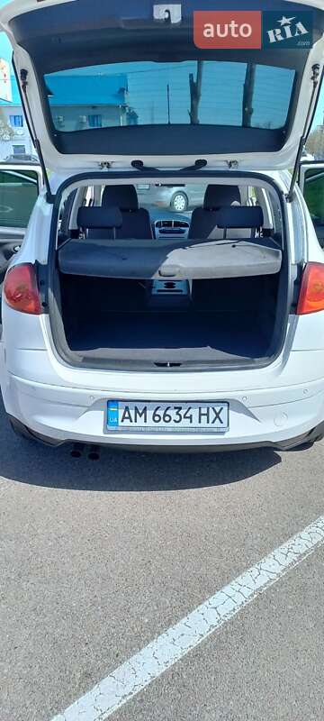 Минивэн SEAT Altea 2009 в Житомире