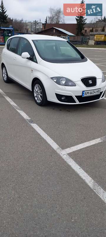 Минивэн SEAT Altea 2009 в Житомире