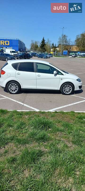 Минивэн SEAT Altea 2009 в Житомире