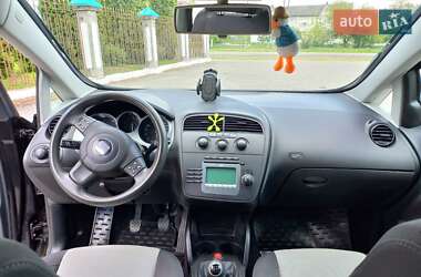 Минивэн SEAT Altea 2008 в 