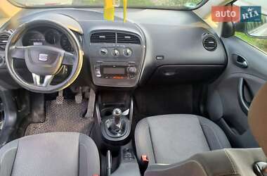 Минивэн SEAT Altea 2010 в 