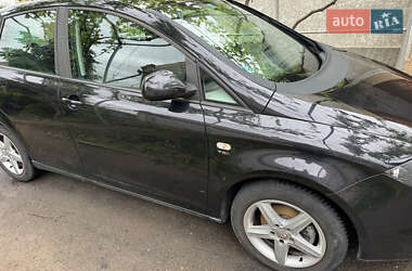 Минивэн SEAT Altea 2010 в 