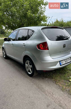 Минивэн SEAT Altea 2010 в 