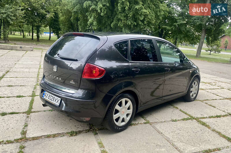 Минивэн SEAT Altea 2005 в Харькове
