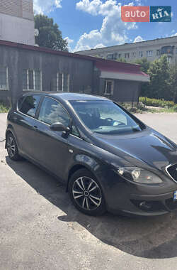 Минивэн SEAT Altea 2005 в 