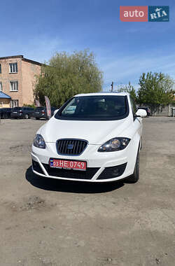 Минивэн SEAT Altea 2009 в Луцке