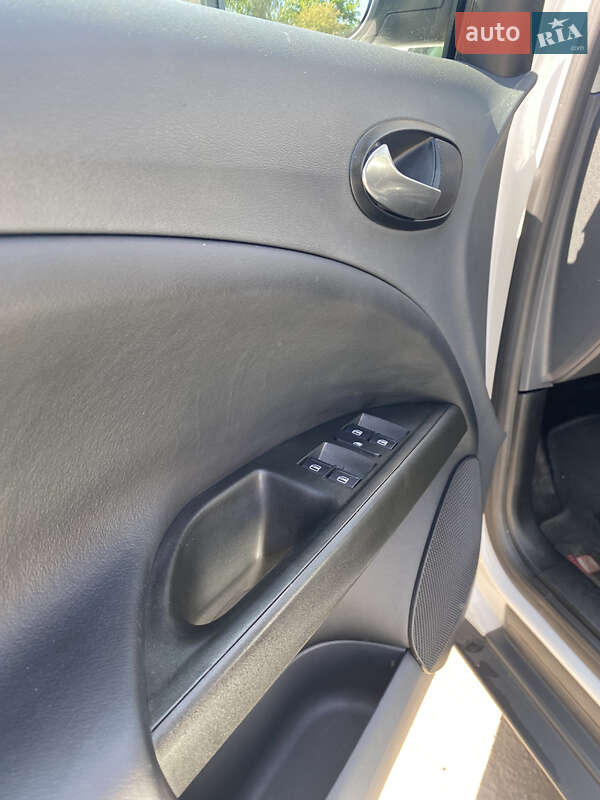 Минивэн SEAT Altea 2009 в Луцке фото 22 Минивэн SEAT Altea 2009 в Луцке