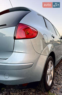 Минивэн SEAT Altea 2009 в 