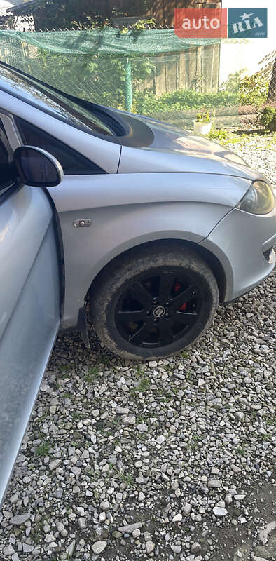 Минивэн SEAT Altea 2005 в Самборе