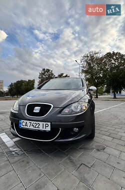 Минивэн SEAT Altea 2004 в 