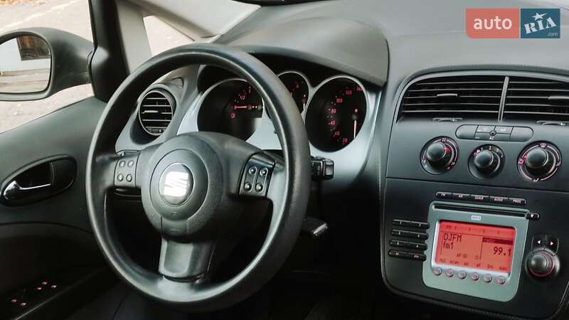Минивэн SEAT Altea 2008 в Полтаве