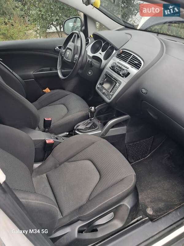 Минивэн SEAT Altea 2010 в Ровно