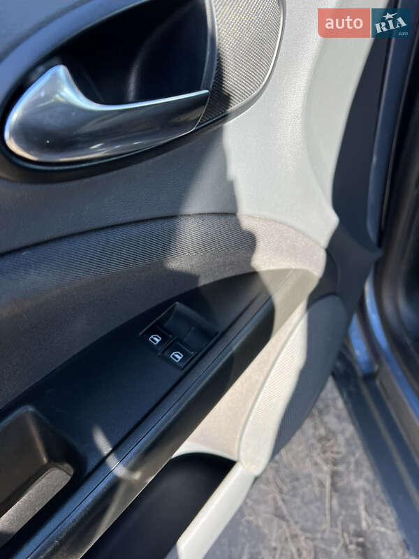 Минивэн SEAT Altea 2010 в Львове