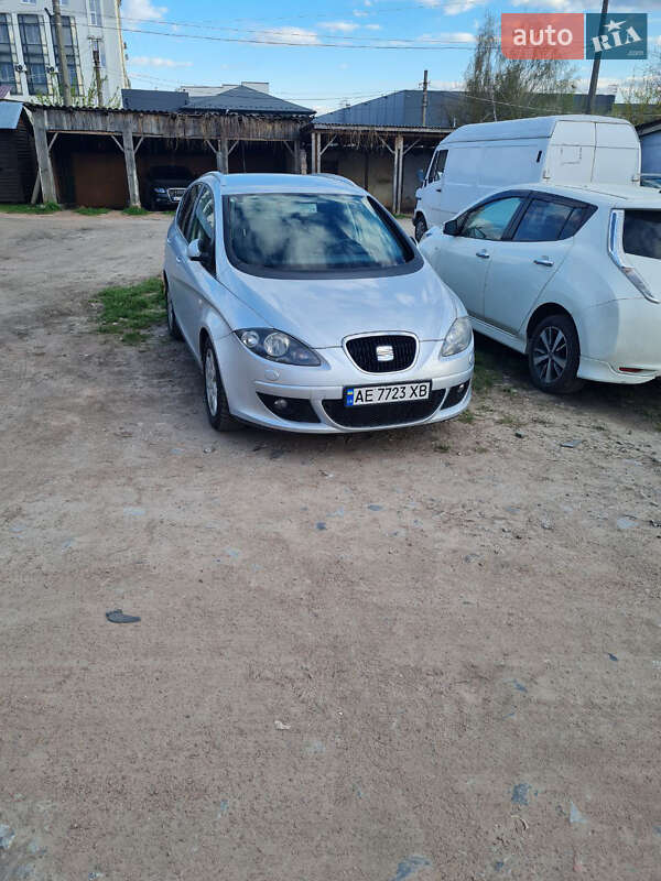 Минивэн SEAT Altea 2008 в Житомире