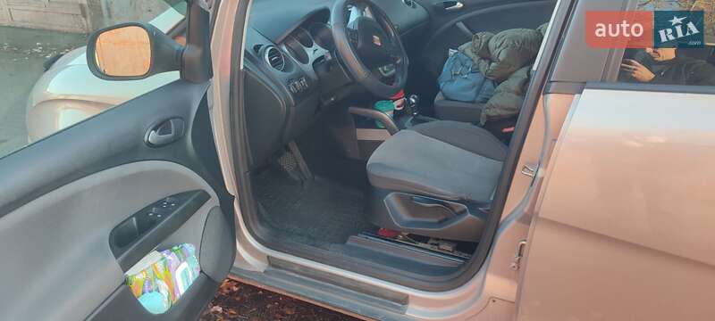 Минивэн SEAT Altea 2010 в Киеве