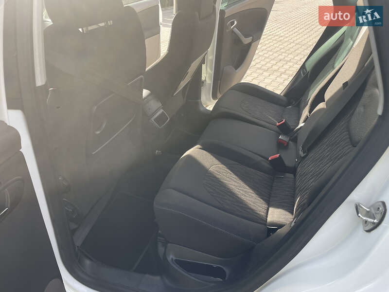 Минивэн SEAT Altea 2008 в Кицмани фото 17 Минивэн SEAT Altea 2008 в Кицмани