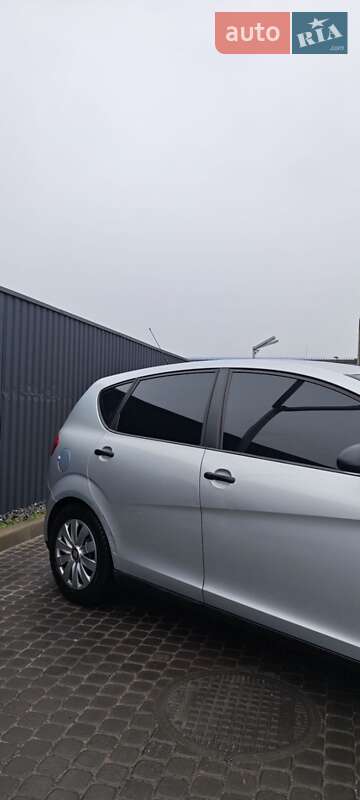 Минивэн SEAT Altea 2004 в Днепре