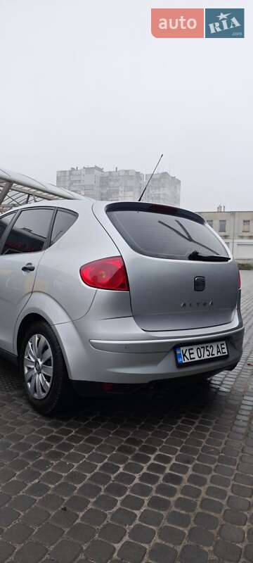 Минивэн SEAT Altea 2004 в Днепре