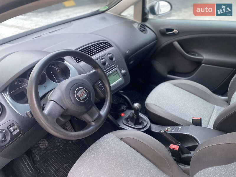 Минивэн SEAT Altea 2007 в Староконстантинове