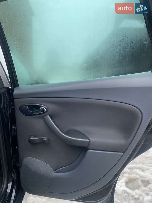 Минивэн SEAT Altea 2007 в Староконстантинове