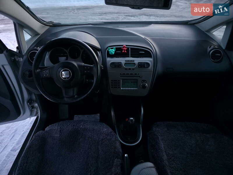 Минивэн SEAT Altea 2004 в Почаеве фото 13 Минивэн SEAT Altea 2004 в Почаеве