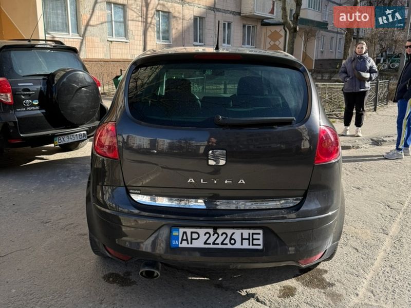 Минивэн SEAT Altea 2004 в Нетешине фото 8 Минивэн SEAT Altea 2004 в Нетешине