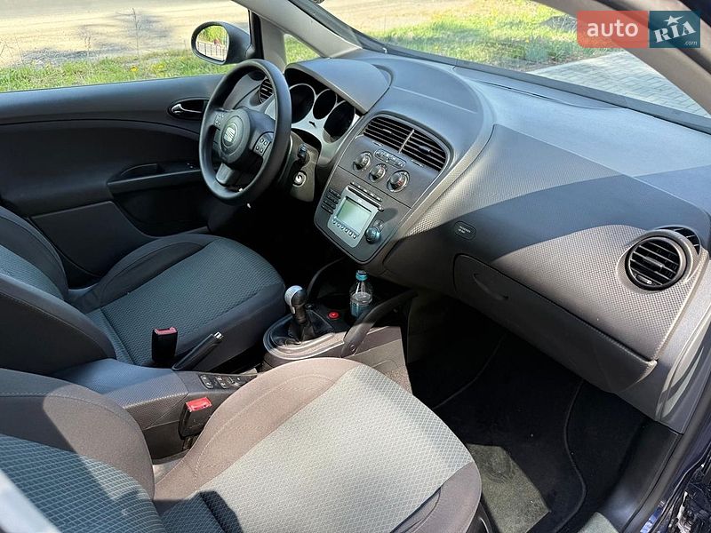 Минивэн SEAT Altea 2008 в Луцке