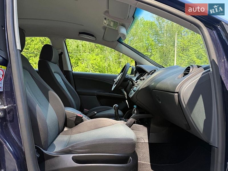 Минивэн SEAT Altea 2008 в Луцке