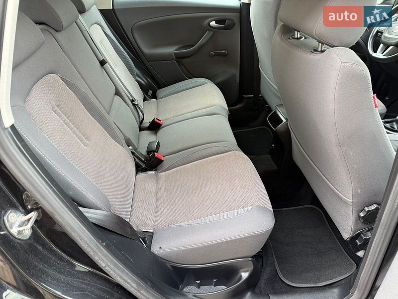 Минивэн SEAT Altea 2010 в Луцке