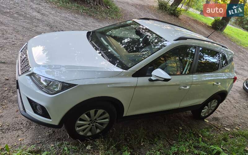 Внедорожник / Кроссовер SEAT Arona 2018 в Львове