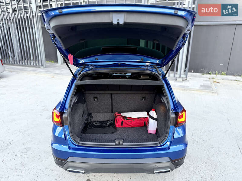 Позашляховик / Кросовер SEAT Arona 2022 в Києві