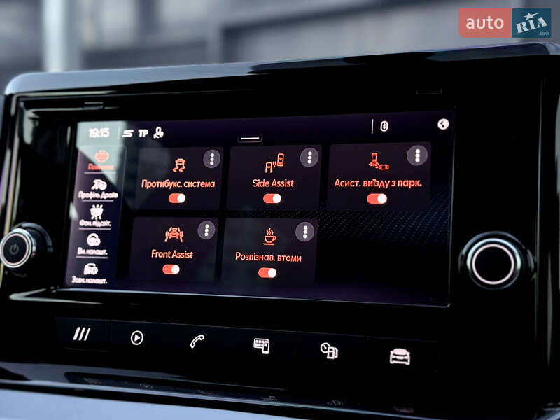 Позашляховик / Кросовер SEAT Arona 2022 в Києві