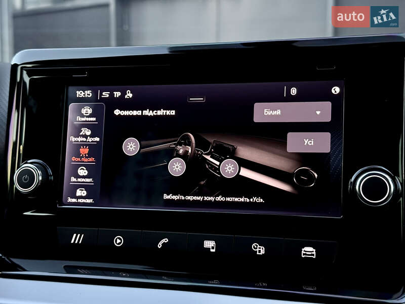 Позашляховик / Кросовер SEAT Arona 2022 в Києві