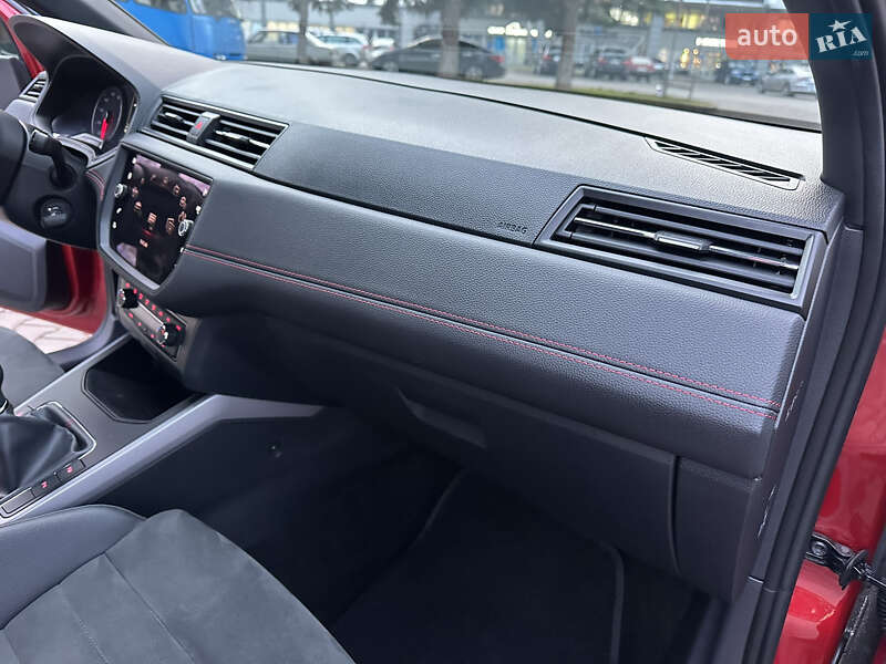 Внедорожник / Кроссовер SEAT Arona 2019 в Черновцах