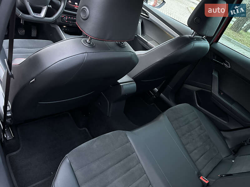 Внедорожник / Кроссовер SEAT Arona 2019 в Черновцах