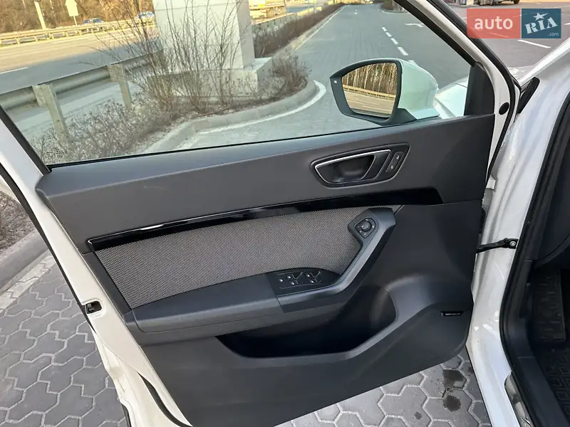SEAT Ateca 2017 VIN VSSZZZ5FZH6545501 фото оголошення 18 з 56