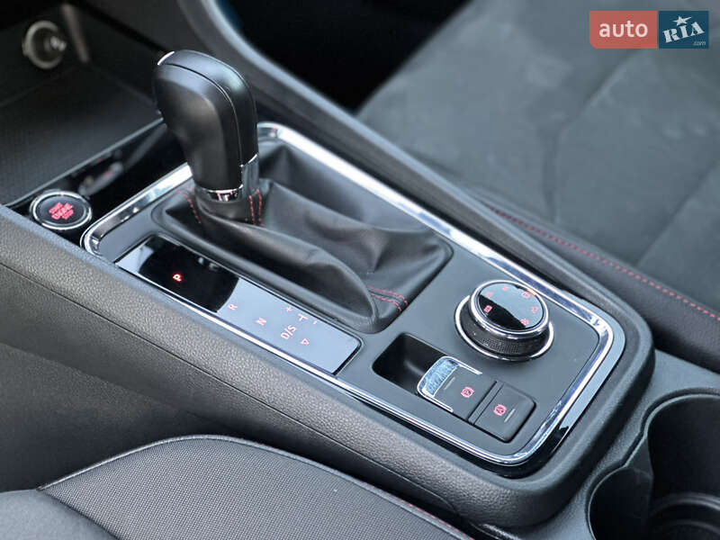Внедорожник / Кроссовер SEAT Ateca 2019 в Киеве