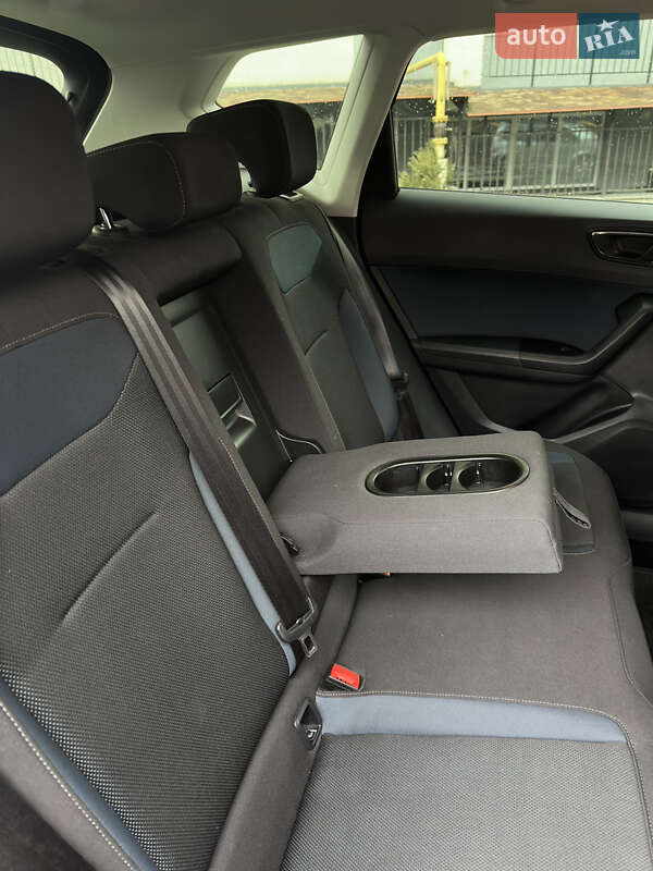 Позашляховик / Кросовер SEAT Ateca 2018 в Чернівцях