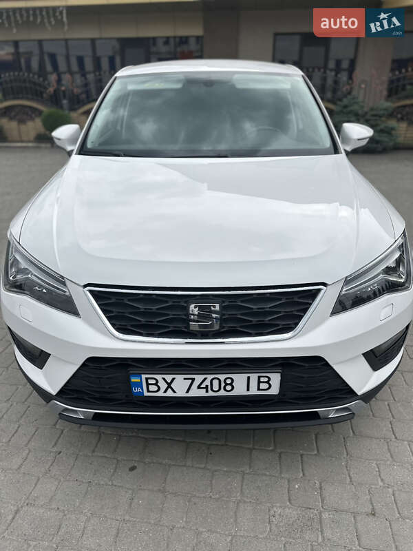 Внедорожник / Кроссовер SEAT Ateca 2019 в Староконстантинове