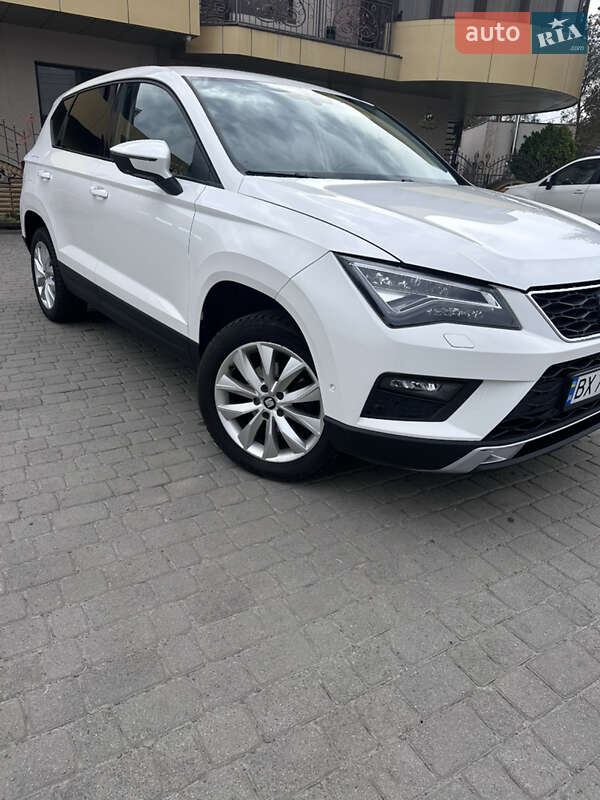 Внедорожник / Кроссовер SEAT Ateca 2019 в Староконстантинове