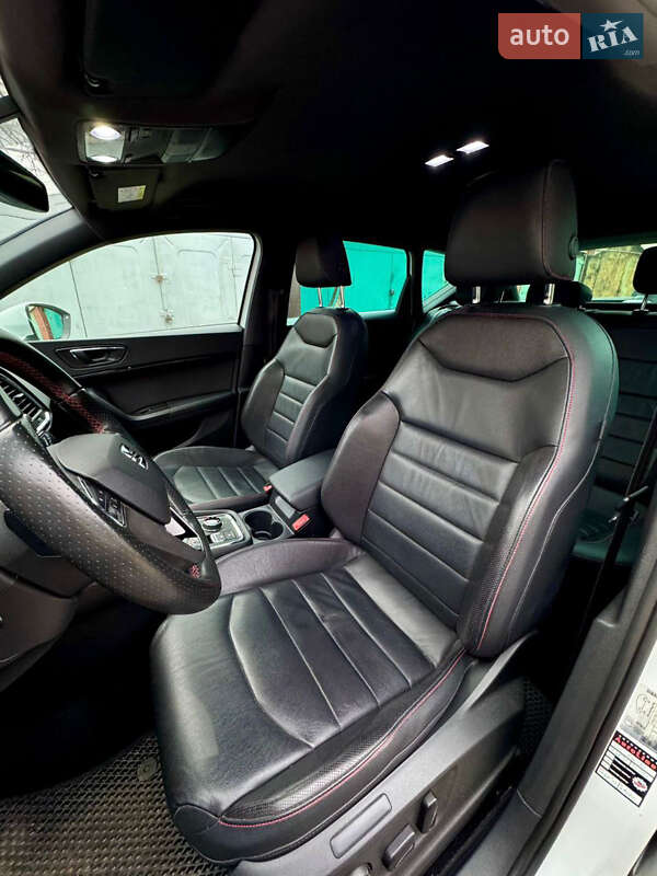 Внедорожник / Кроссовер SEAT Ateca 2019 в Черноморске