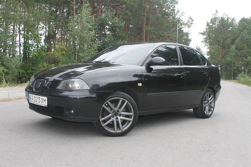 Седан SEAT Cordoba 2008 в Киеве