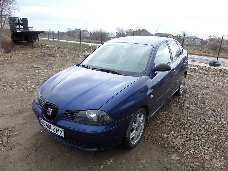 Седан SEAT Cordoba 2004 в Дрогобичі