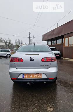 Седан SEAT Cordoba 2004 в Николаеве