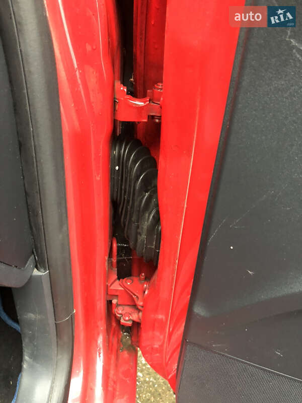 Седан SEAT Cordoba 2005 в Ужгороді